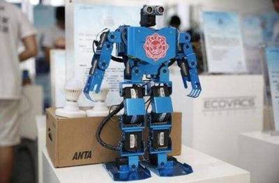 先进科技进军幼儿教育!他的幼儿园机器人互交课月销售破200万